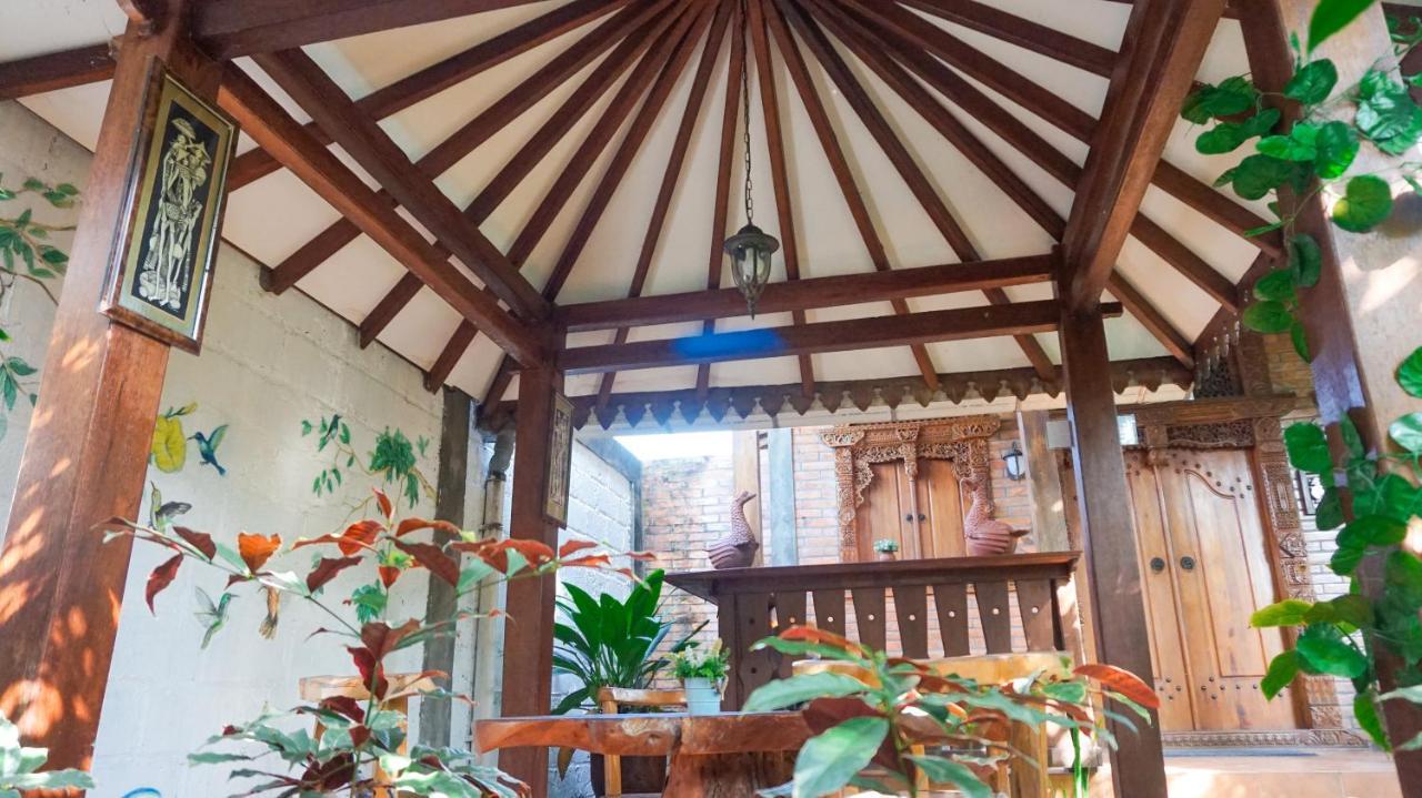 Ndalem Suryo Saptono Guest House Tugu Eksteriør billede
