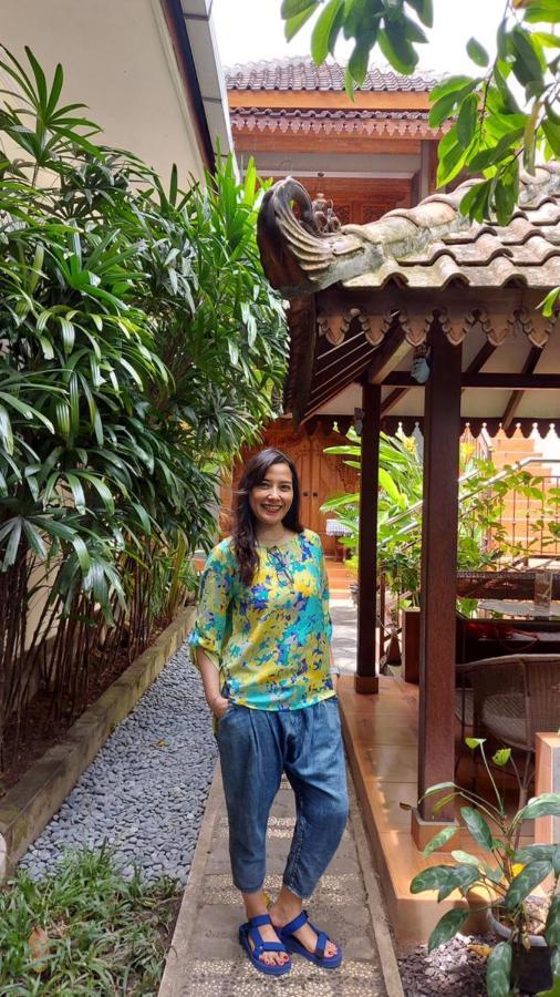 Ndalem Suryo Saptono Guest House Tugu Eksteriør billede