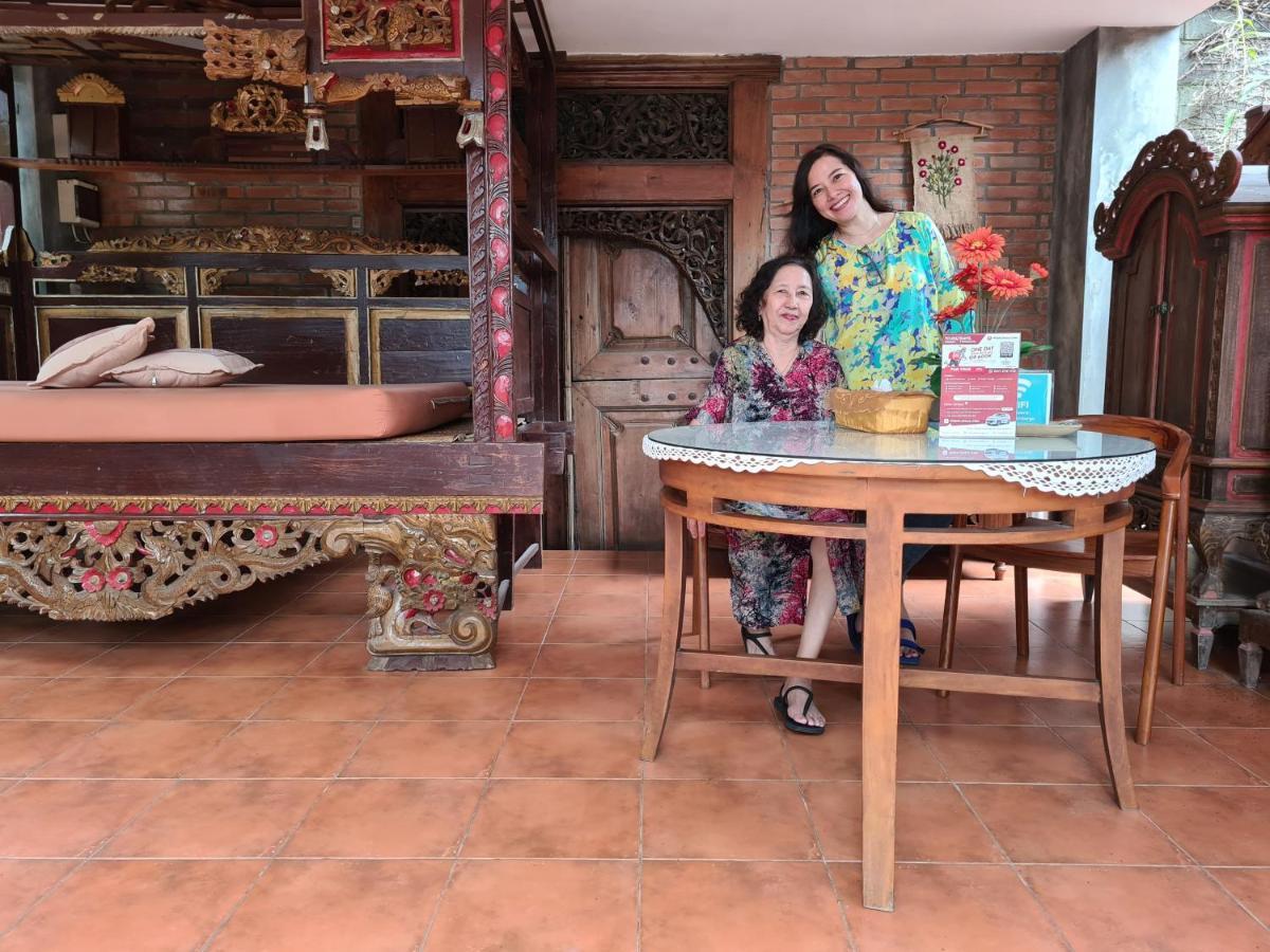 Ndalem Suryo Saptono Guest House Tugu Eksteriør billede
